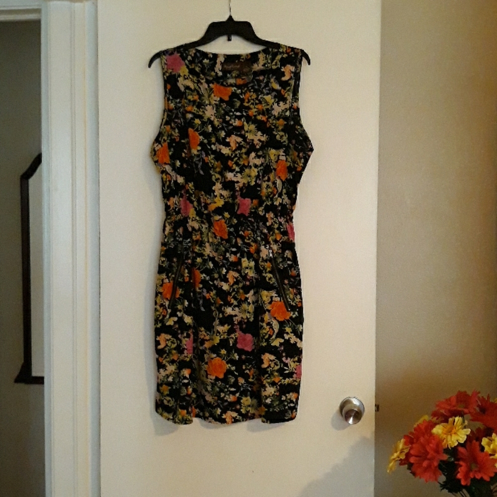 Sleeveless summer dress